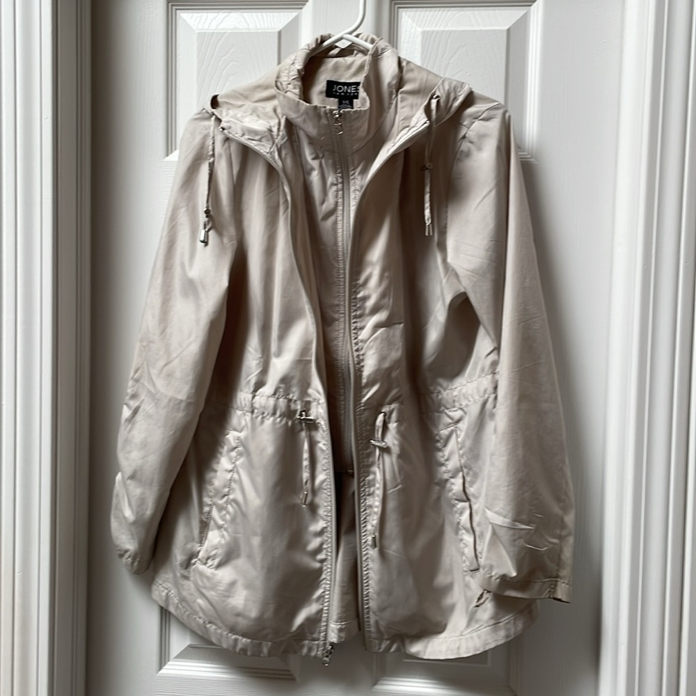 Jones New York nylon rain jacket with hood - Picture 4 of 6